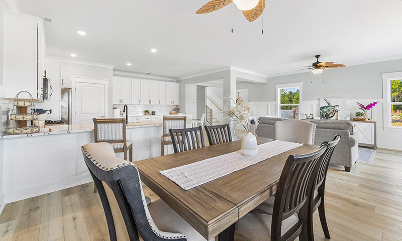 Suriano Homes - Watertower Estates - Dining Area