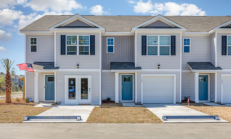 D.R. Horton - The Cove at Glenn's Bay - Exterior D.R. Horton - The Cove at Glenn's Bay - Exterior